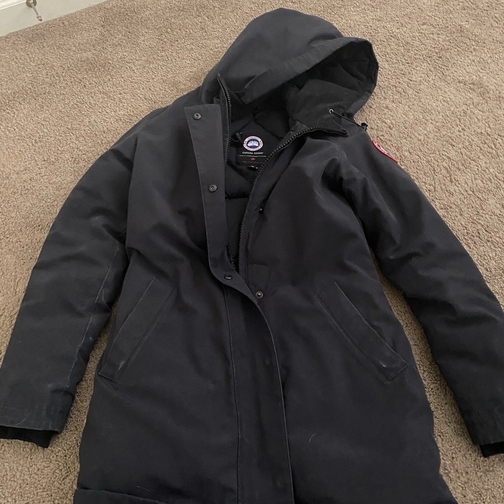AUTHENTIC Canada Goose Victoria Parka!